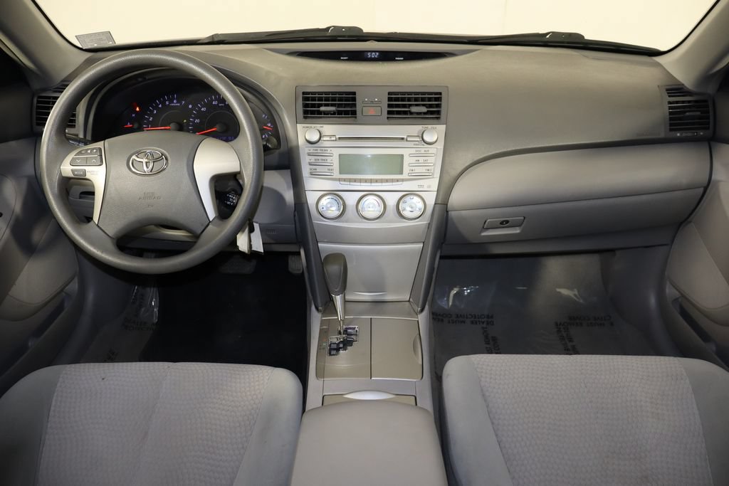 Used 2011 Toyota Camry LE FWD image 11