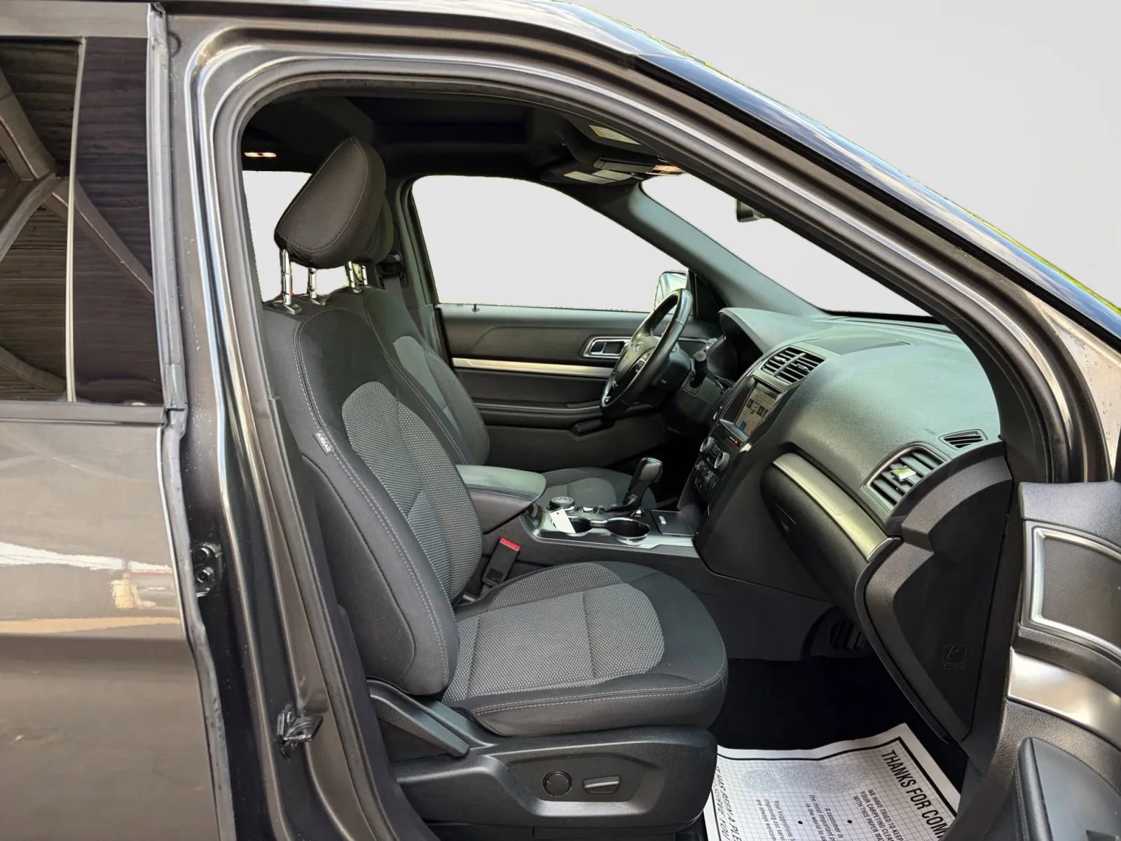 Used 2019 Ford Explorer XLT w/ Equipment Group 201A AWD/4WD image 22