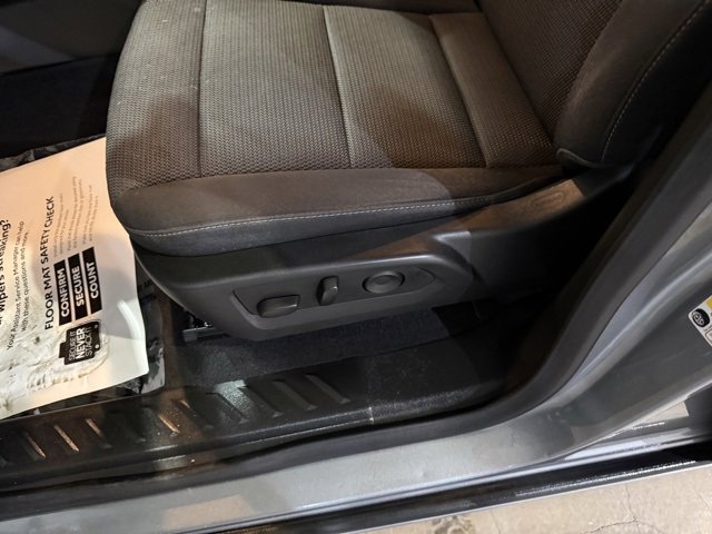 Used 2024 GMC Canyon Elevation w/ Convenience Package image 11