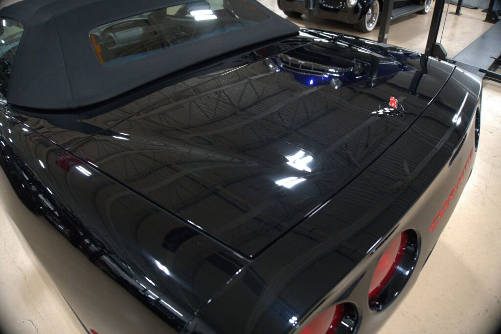 Used 2002 Chevrolet Corvette Convertible w/ Preferred Equipment Group2 image 19