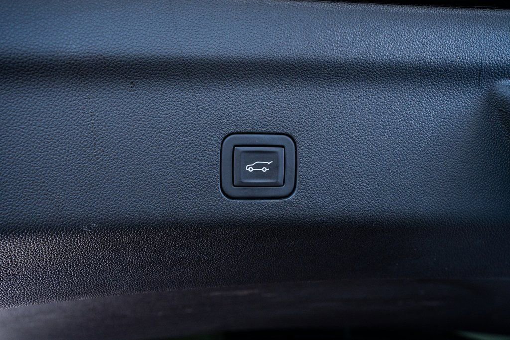 Used 2025 Cadillac Escalade Sport Platinum w/ LPO, Floor Liner Package image 61