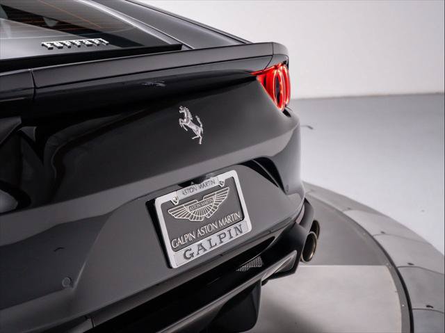 Used 2020 Ferrari 812 Superfast RWD image 38