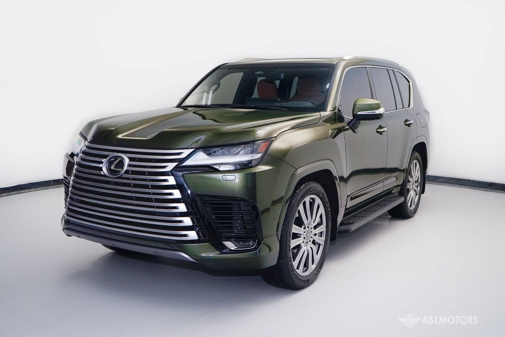 Used 2026 Lexus LX 700h Ultra Luxury w/ Accessory Package (Z1) AWD/4WD image 2