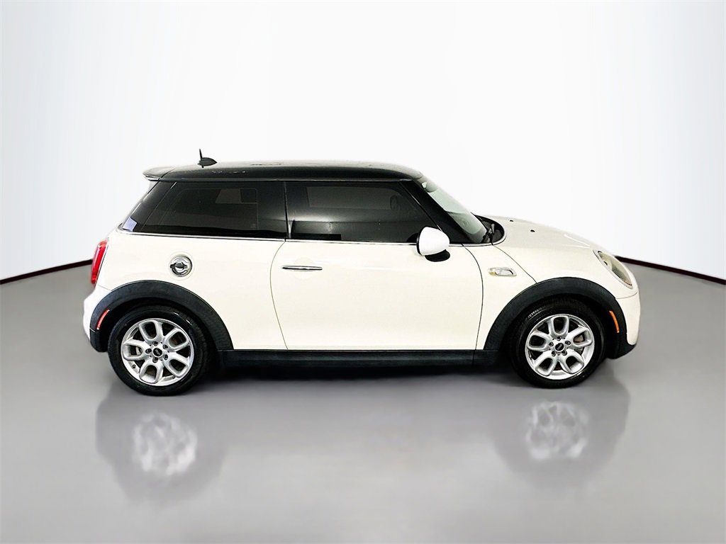 Used 2015 MINI Cooper S image 8