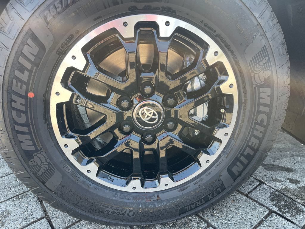 New 2026 Toyota Tundra SR5 AWD/4WD image 10
