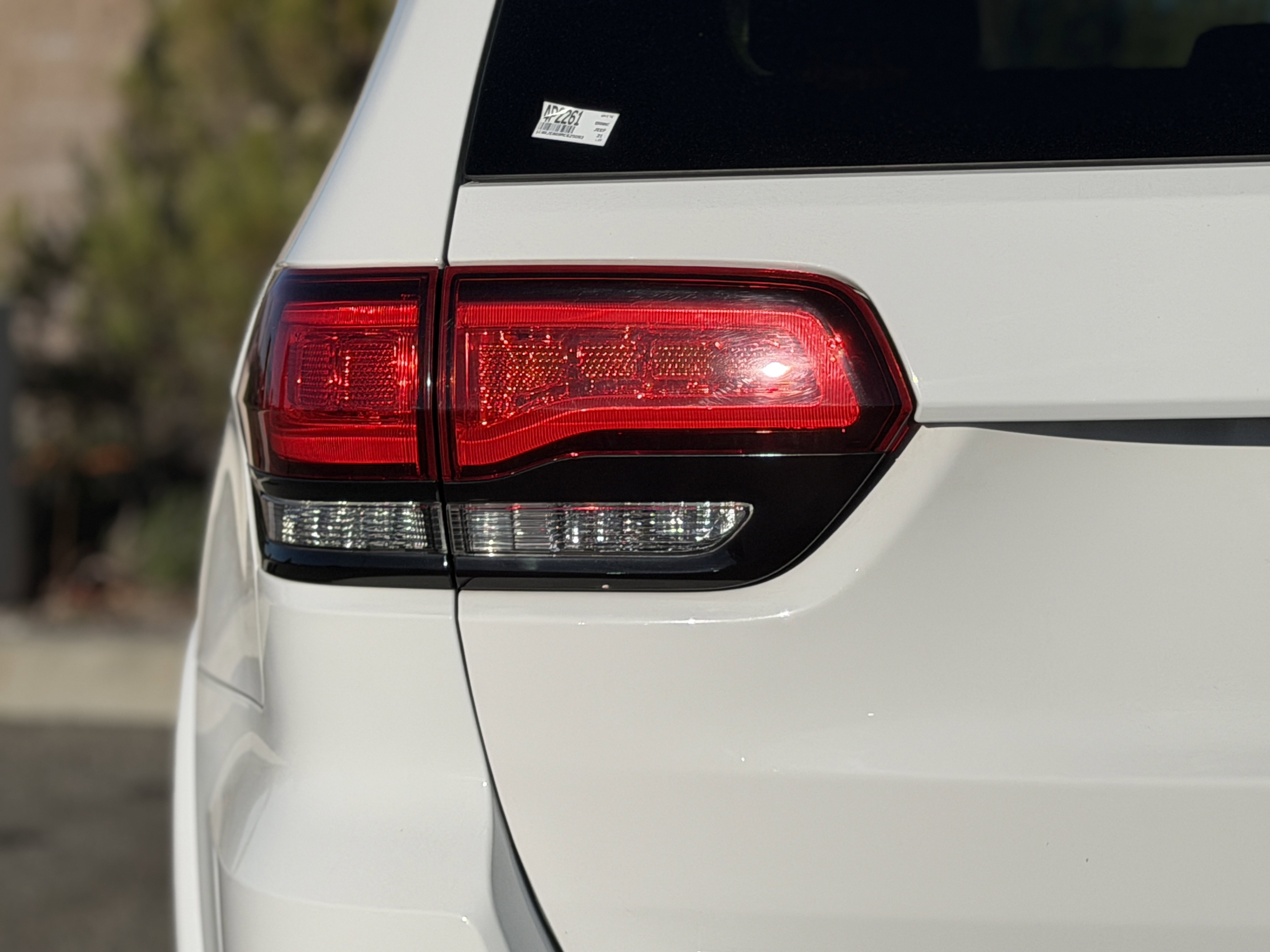 Used 2021 Jeep Grand Cherokee Laredo X image 11