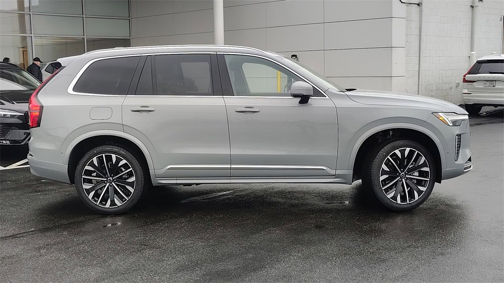 New 2026 Volvo XC90 B6 Ultra image 2
