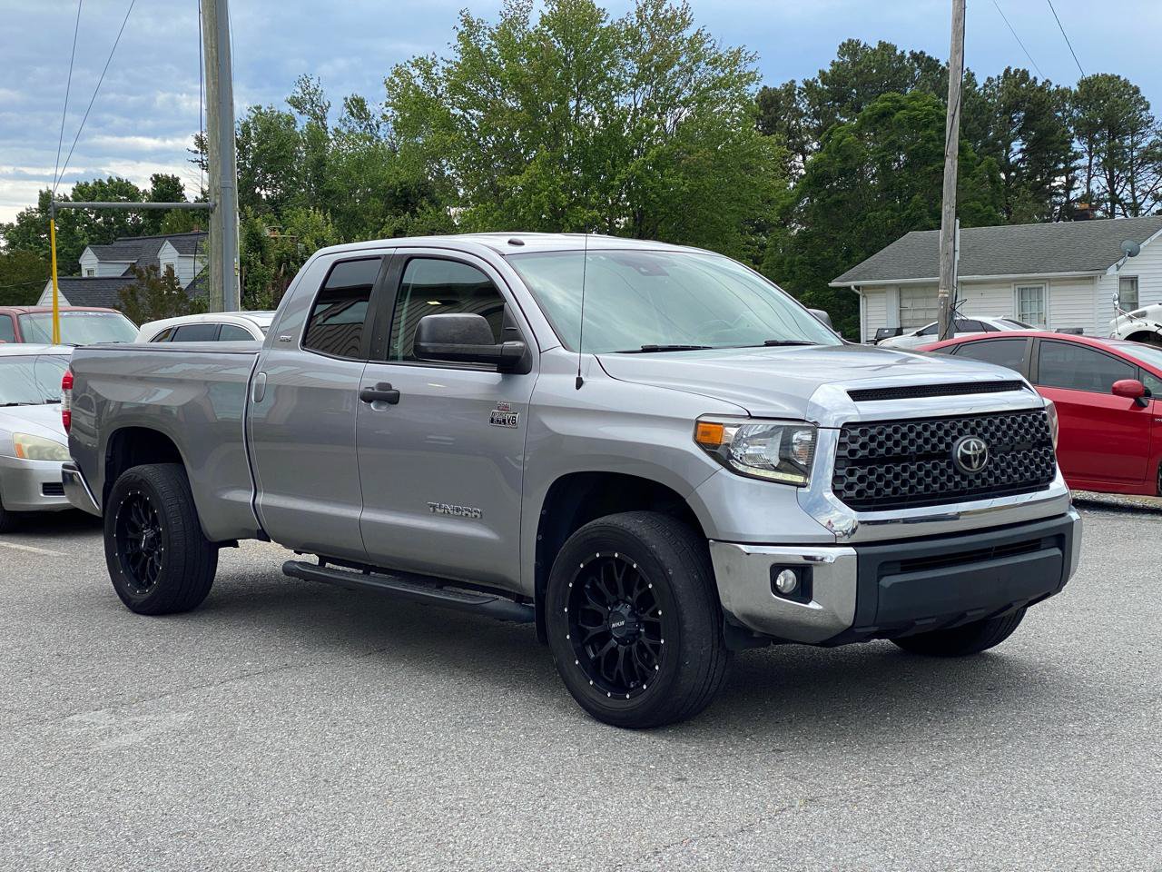 Used 2019 Toyota Tundra SR5 AWD/4WD image 4