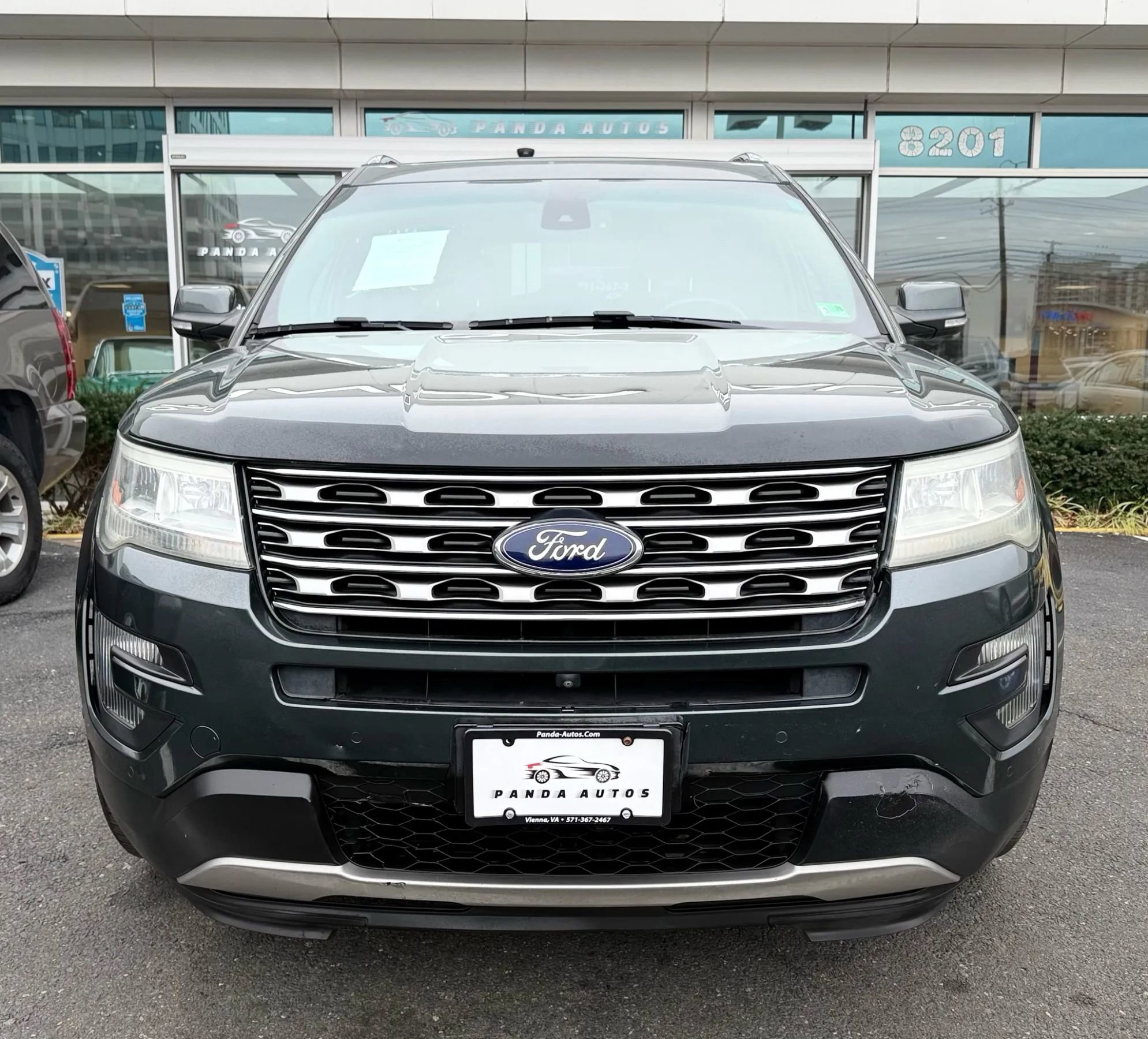 Used 2016 Ford Explorer Limited w/ Equipment Group 301A image 2