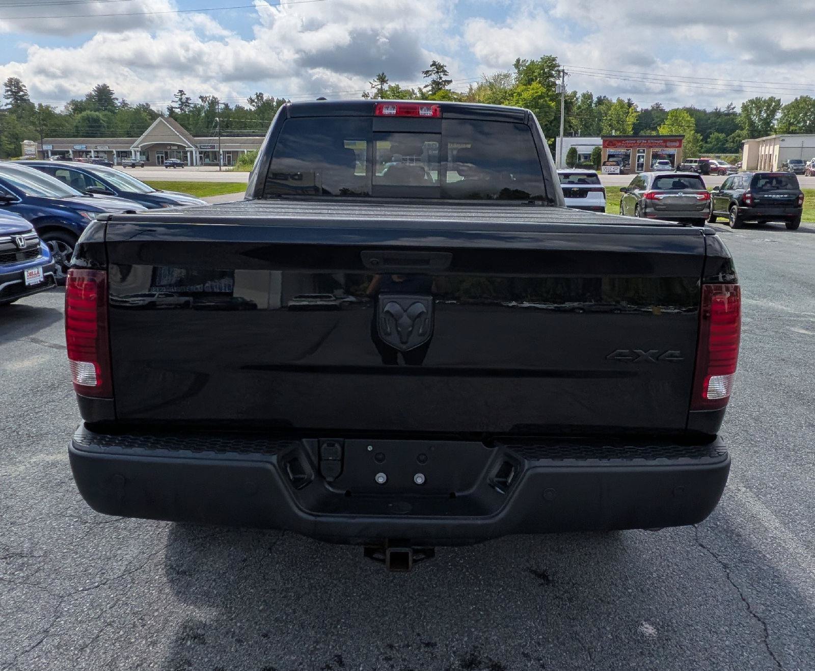 Used 2022 RAM 1500 Warlock w/ Electronics Group AWD/4WD image 9
