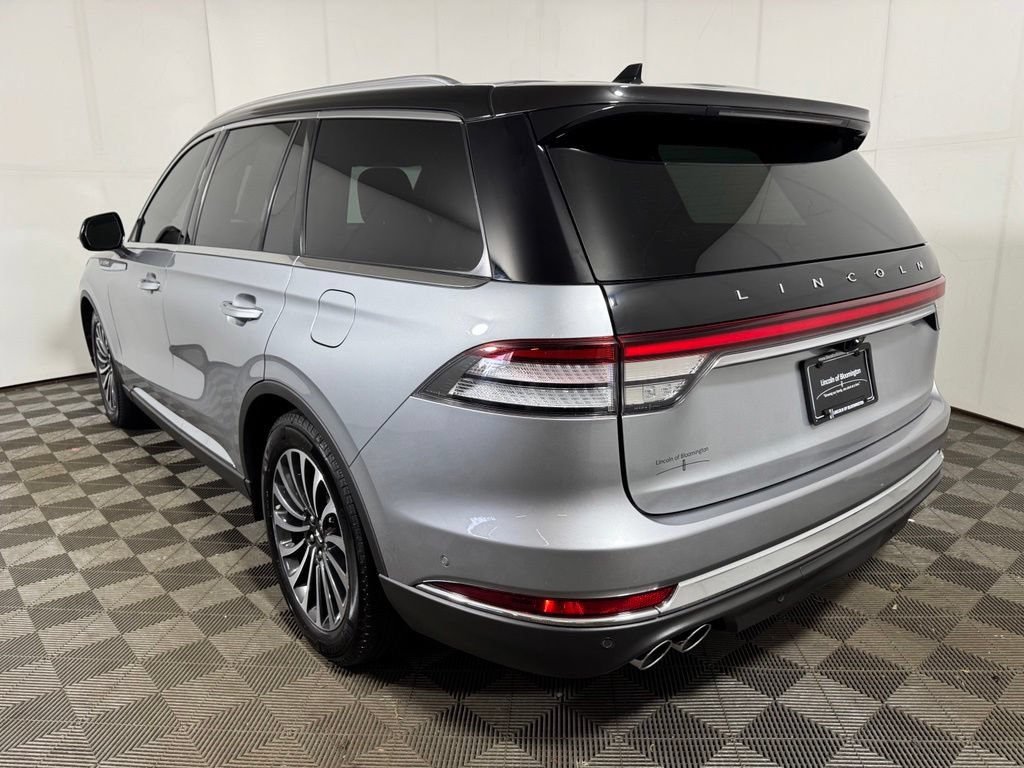Certified 2023 Lincoln Aviator Reserve w/ Equipment Group 201A AWD/4WD image 3