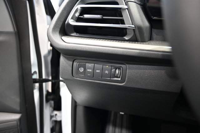 New 2027 Chevrolet Traverse LT AWD/4WD image 25