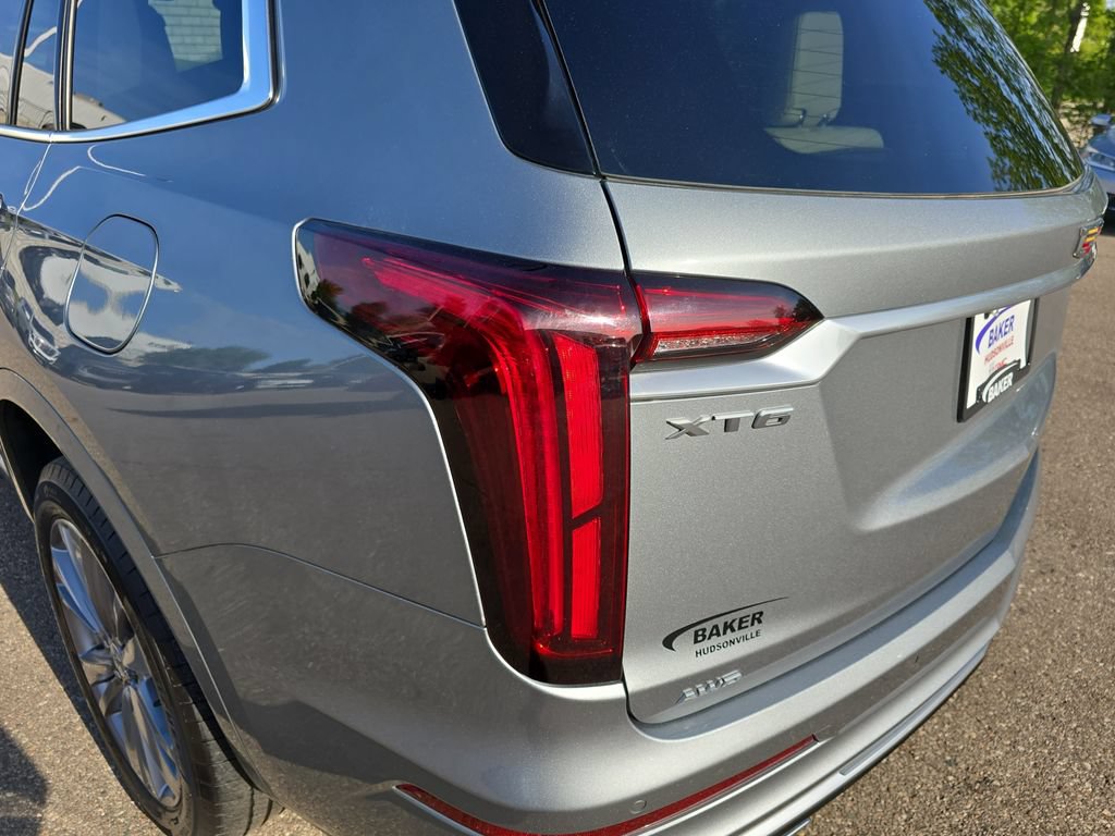 Certified 2024 Cadillac XT6 Premium Luxury w/ LPO, Floor Liner Package AWD/4WD image 38