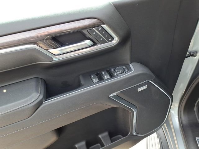 Used 2025 Chevrolet Silverado 1500 LTZ AWD/4WD image 17