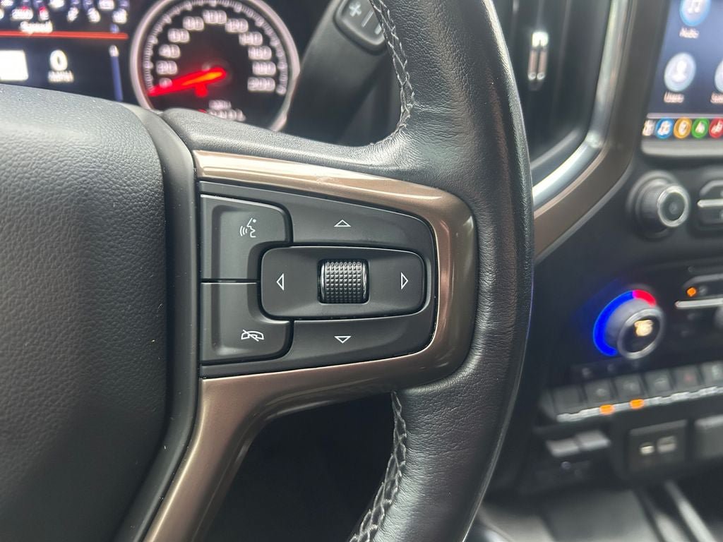 Used 2022 Chevrolet Silverado 1500 High Country w/ Technology Package AWD/4WD image 18