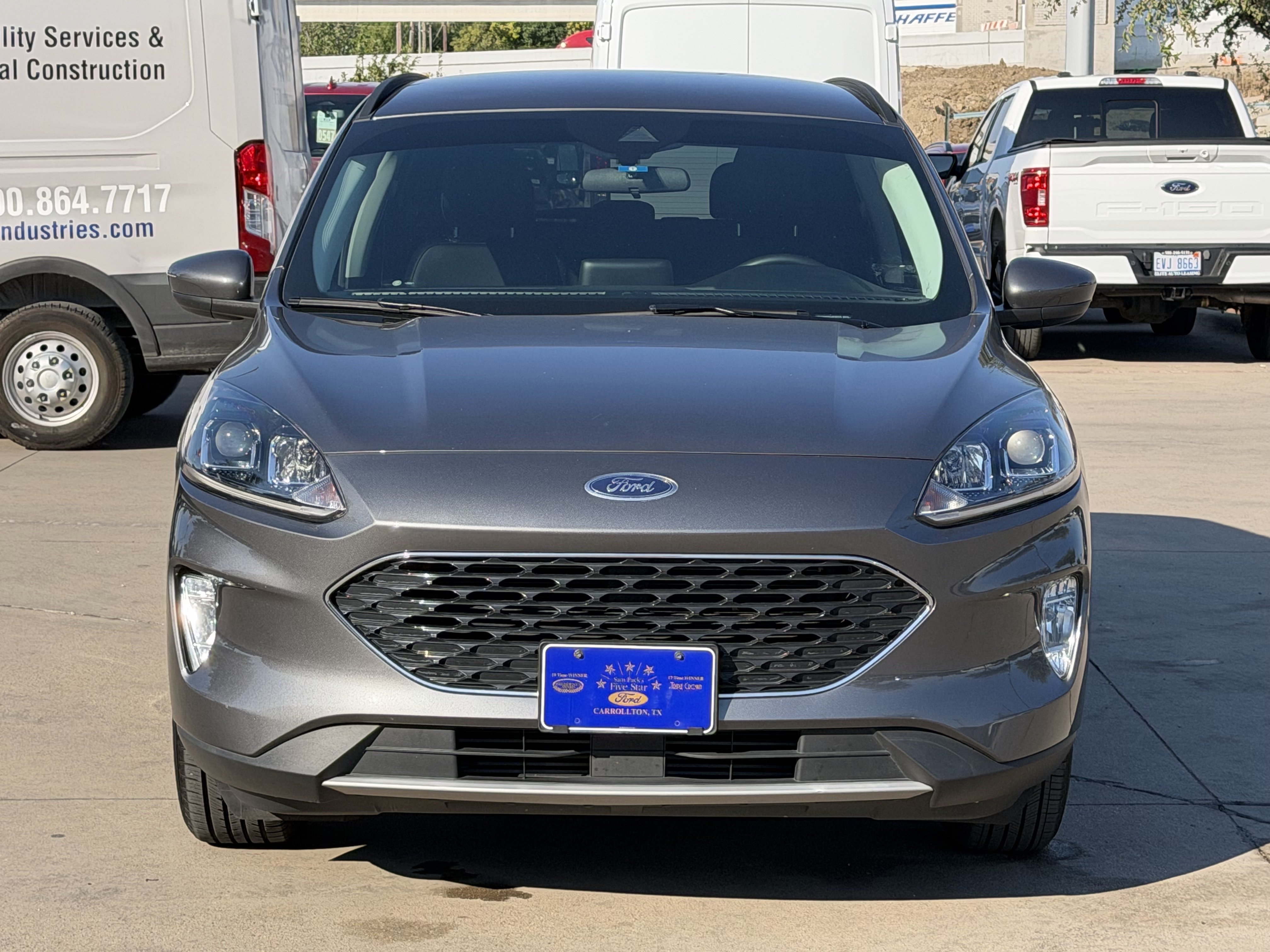 Used 2022 Ford Escape SEL w/ Technology Package FWD image 3