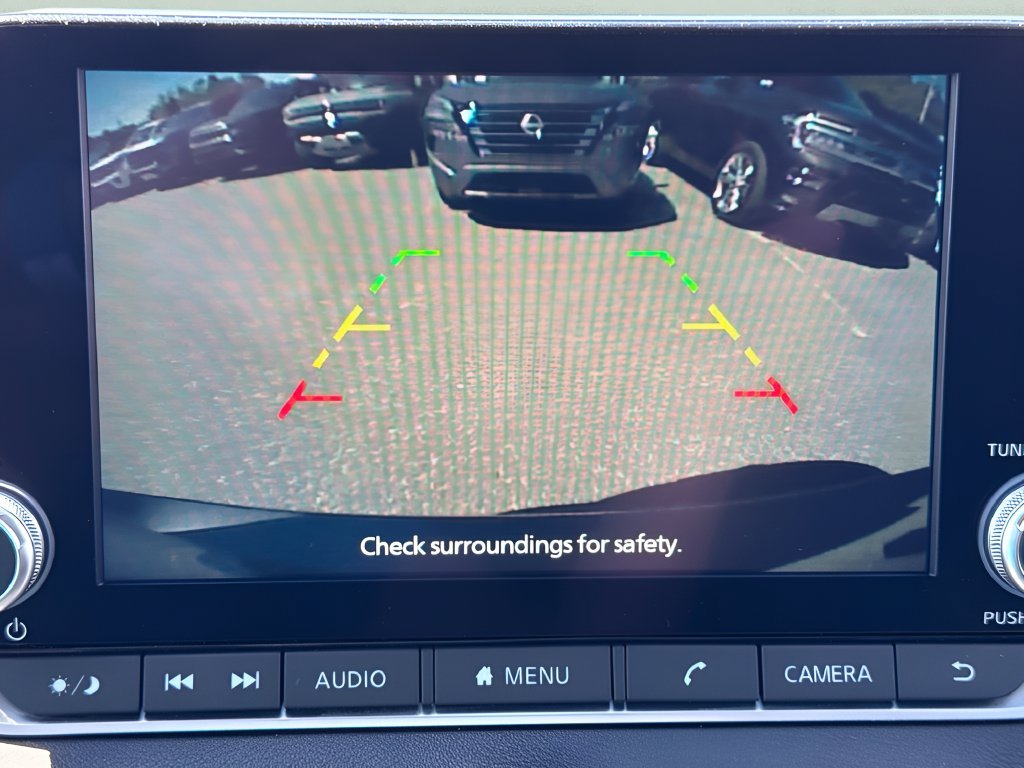 Used 2025 Nissan Sentra SV FWD image 18
