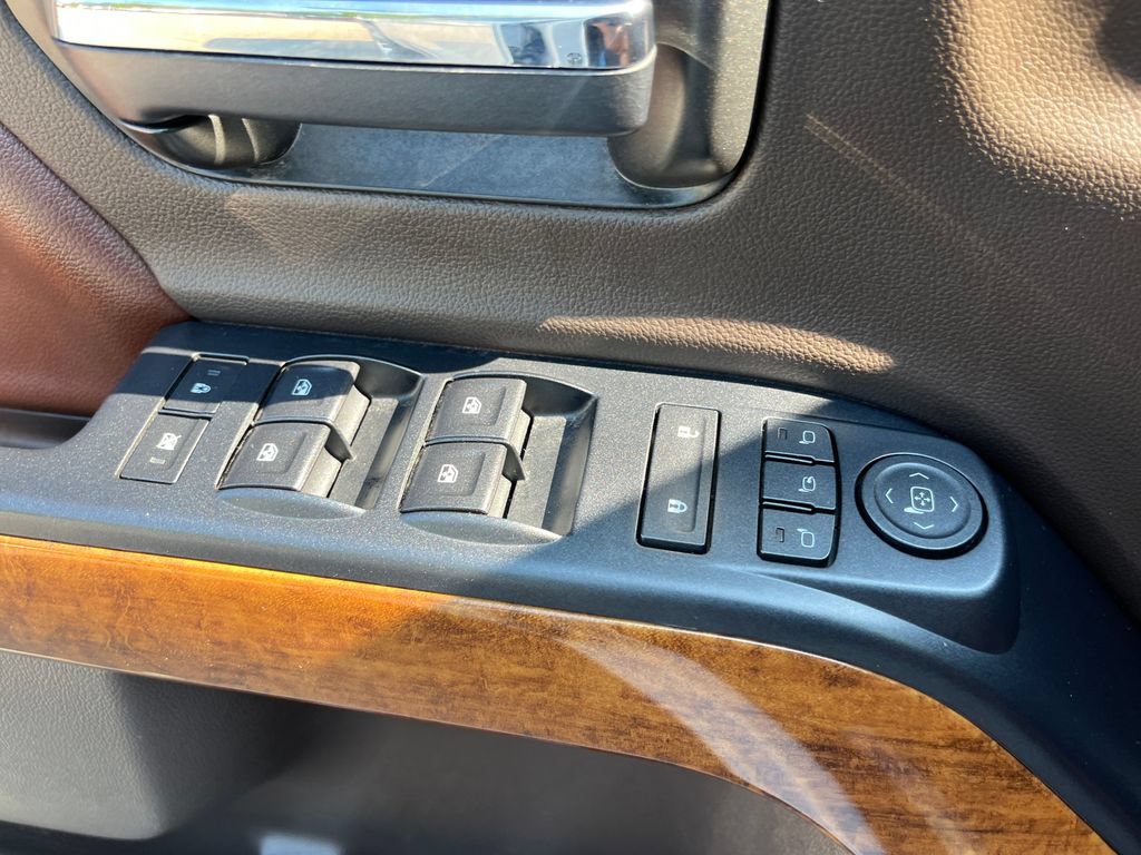 Used 2017 Chevrolet Silverado 1500 High Country AWD/4WD image 13