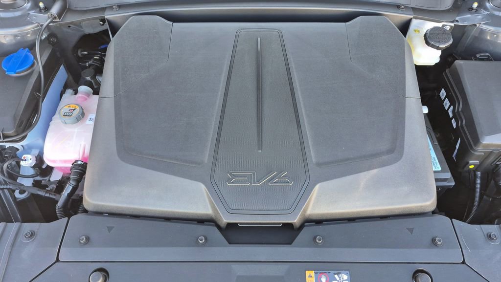 New 2025 Kia EV6 Light w/ Light LR Technology Package image 16