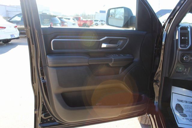 Used 2025 RAM 1500 Big Horn AWD/4WD image 9