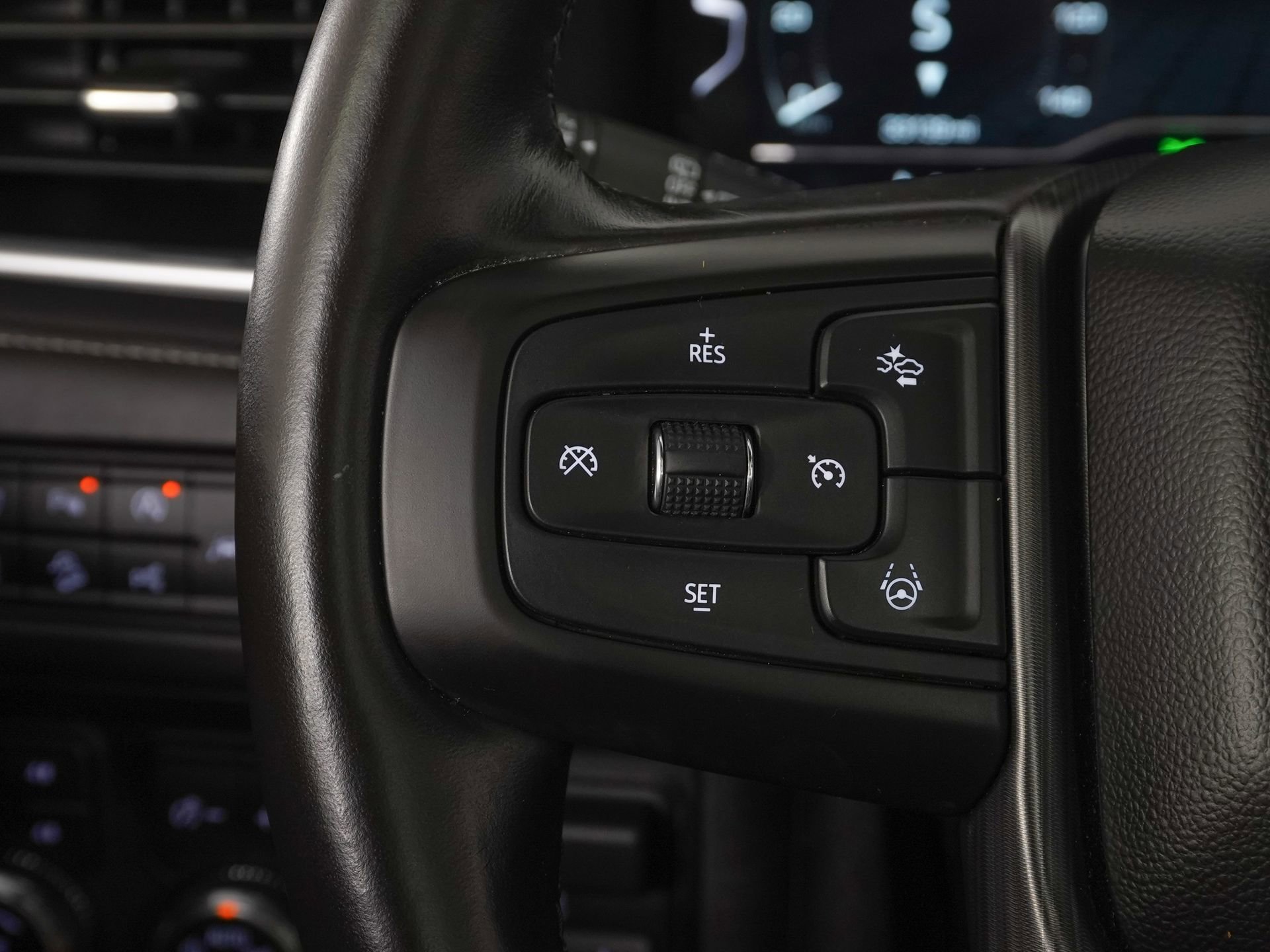 Used 2024 GMC Yukon XL Denali Ultimate image 22