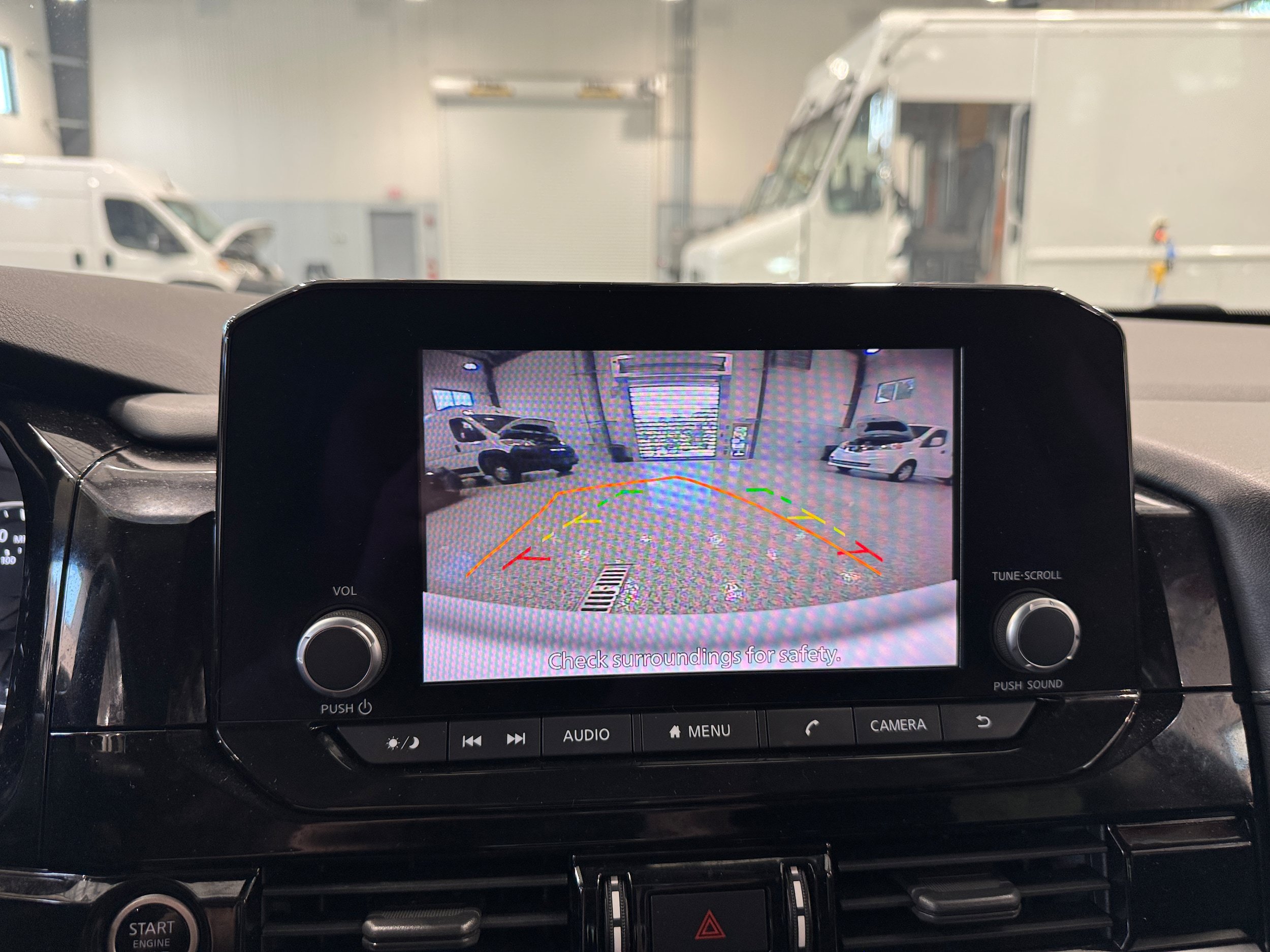 Used 2022 Nissan Pathfinder SV AWD/4WD image 21