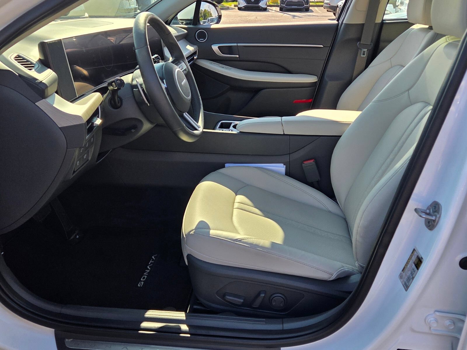 Used 2024 Hyundai Sonata Limited FWD image 5