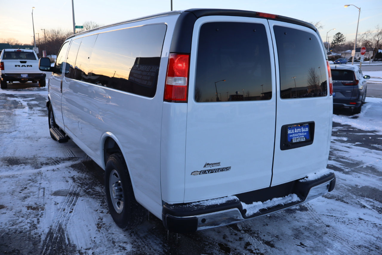Used 2024 Chevrolet Express 3500 LT w/ LT Preferred Equipment Group image 6
