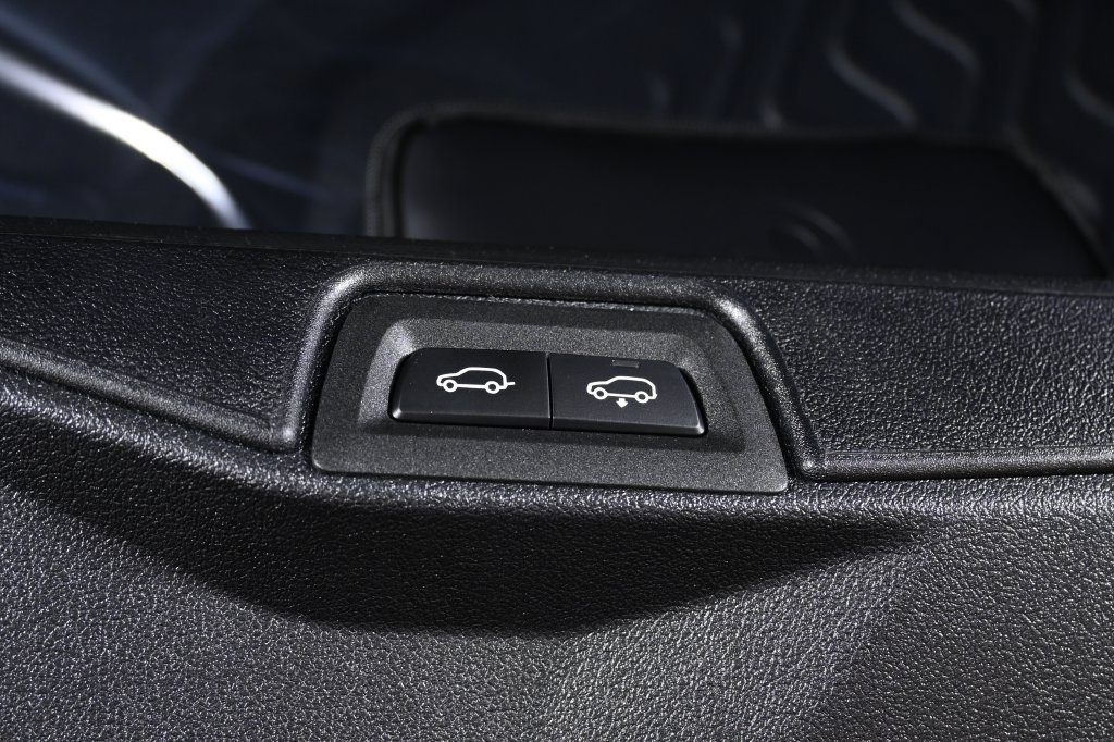 Used 2027 BMW X7 M60i AWD/4WD image 39