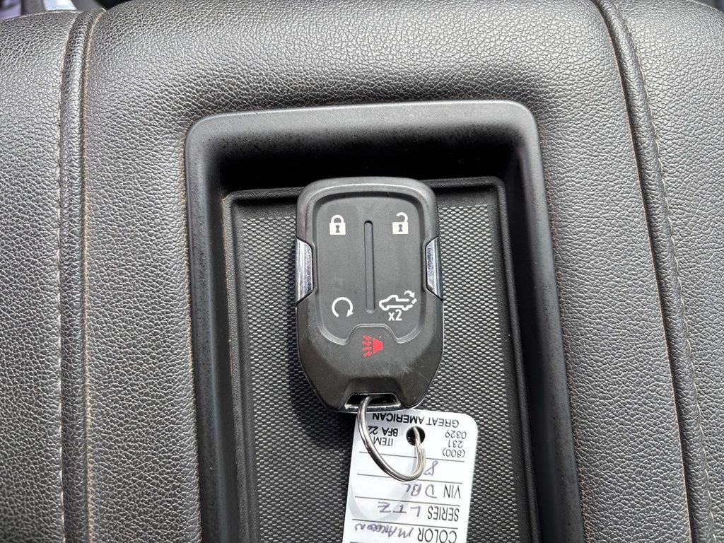 Used 2022 Chevrolet Silverado 2500 LTZ w/ LTZ Plus Package image 29