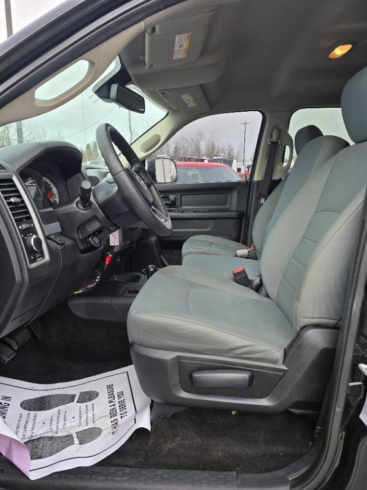Used 2017 RAM 2500 Tradesman w/ Chrome Appearance Group AWD/4WD image 11