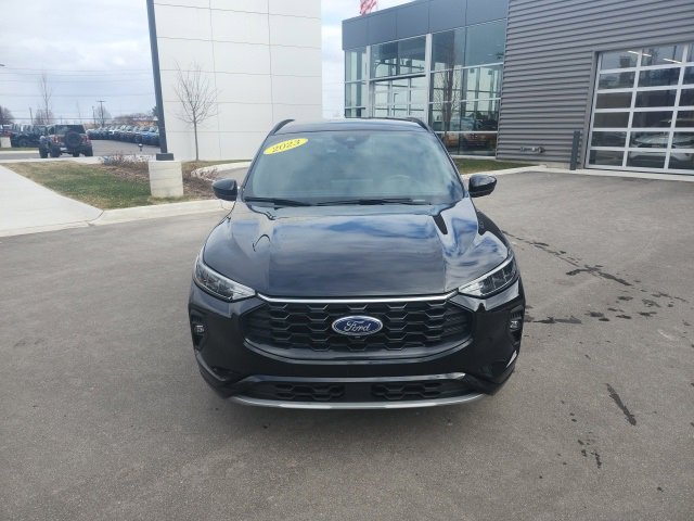 Used 2023 Ford Escape ST-Line Select w/ Tech Pack #2 image 2