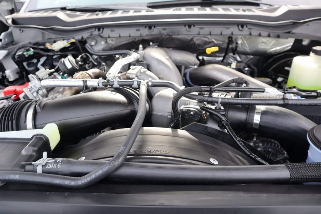 New 2026 Ford F250 Lariat w/ Black Appearance Package image 21