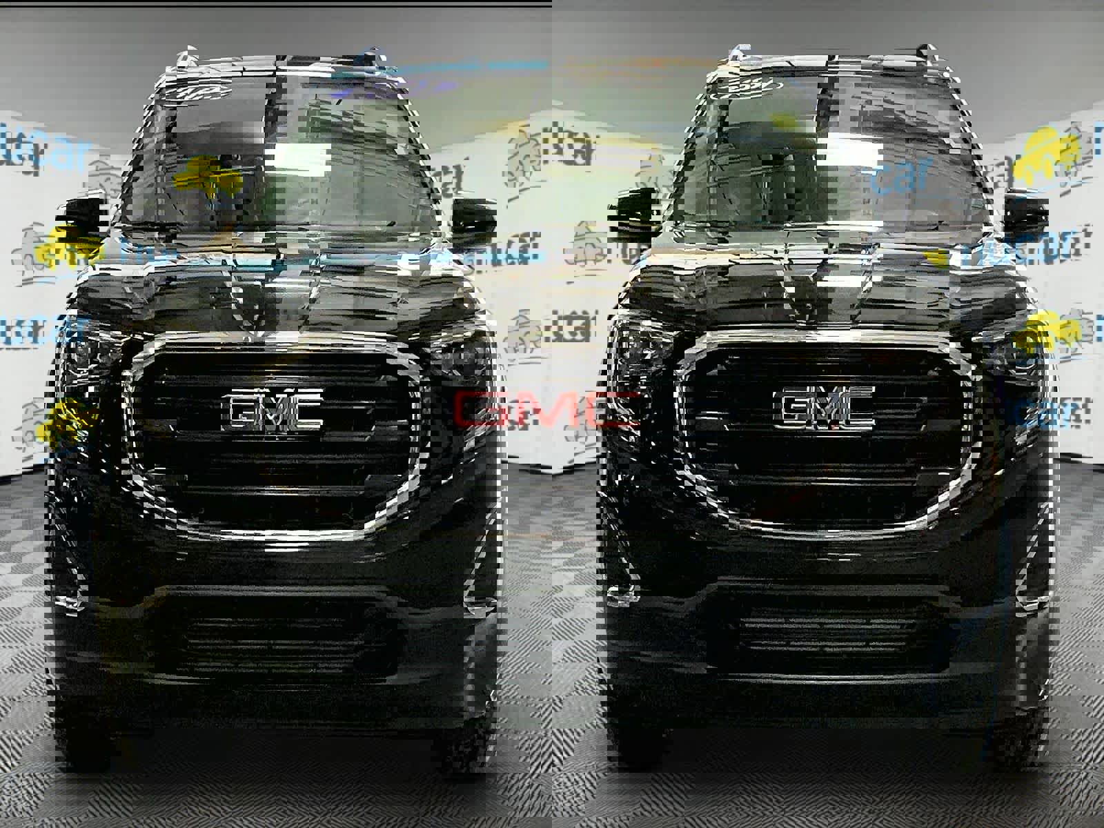 Used 2021 GMC Terrain SLE w/ Driver Convenience Package image 2