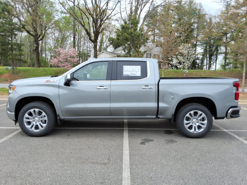 New 2026 Chevrolet Silverado 1500 LTZ w/ LTZ Premium Package AWD/4WD image 8