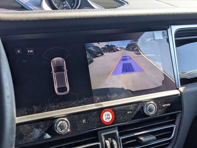 Used 2023 Porsche Macan Turbo image 12