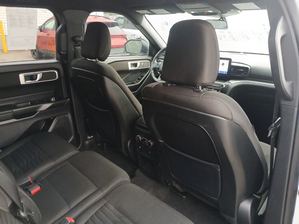 Used 2020 Ford Explorer XLT w/ Comfort Package AWD/4WD image 19