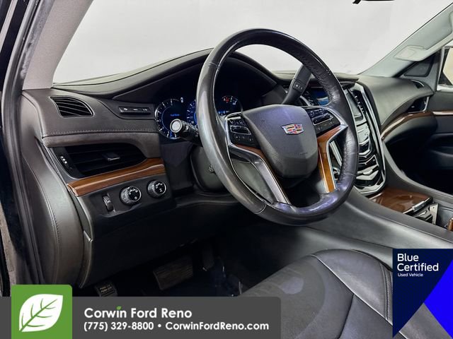 Used 2019 Cadillac Escalade Luxury image 11