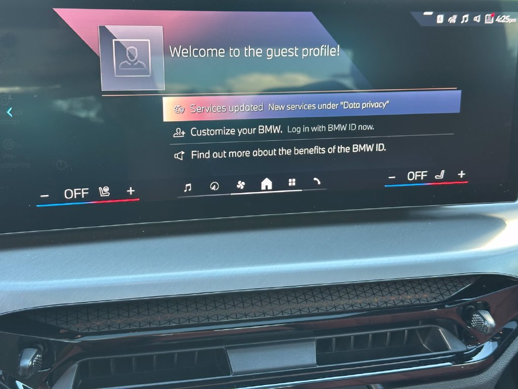 New 2026 BMW 330i Sedan w/ M Sport Package RWD image 23