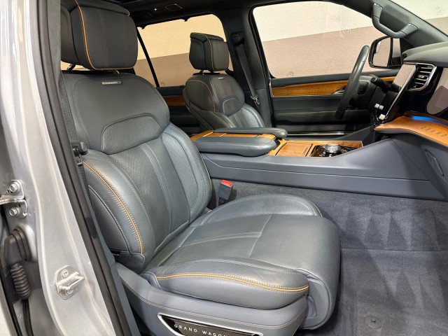 Used 2022 Jeep Grand Wagoneer Series II w/ Premium Group II image 68