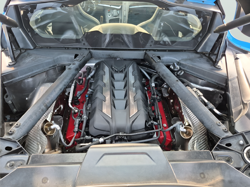 Used 2023 Chevrolet Corvette Stingray Coupe w/ 1LT RWD image 19