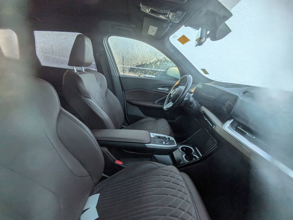 Used 2023 BMW X1 xDrive28i w/ Premium Package image 9