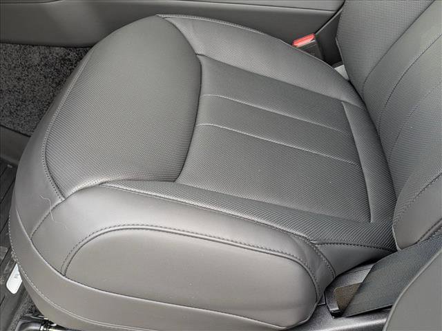 New 2026 Land Rover Range Rover SE image 4