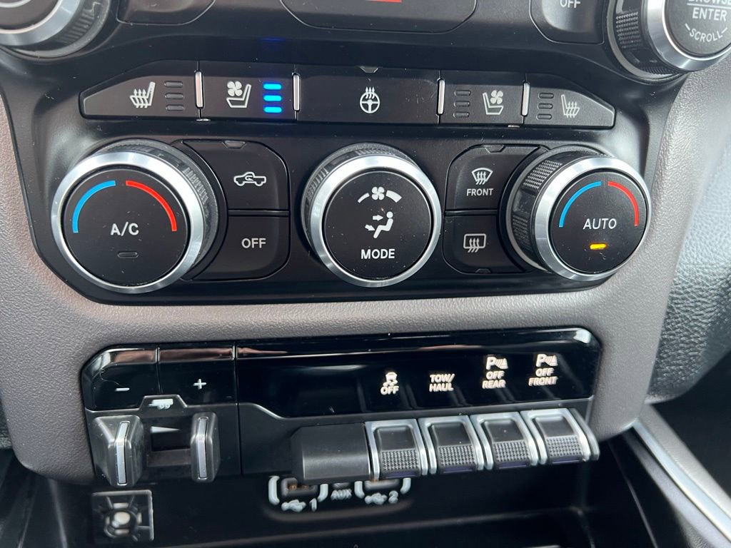 Used 2020 RAM 1500 Laramie w/ Sport Appearance Package AWD/4WD image 45
