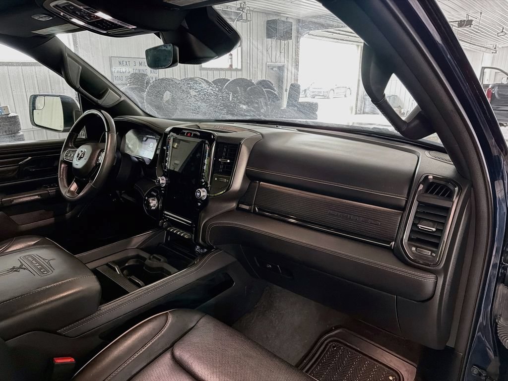 Used 2022 RAM 1500 Limited w/ Body-Colour Bumper Group AWD/4WD image 12