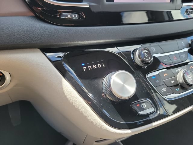 Used 2023 Chrysler Voyager LX FWD image 27
