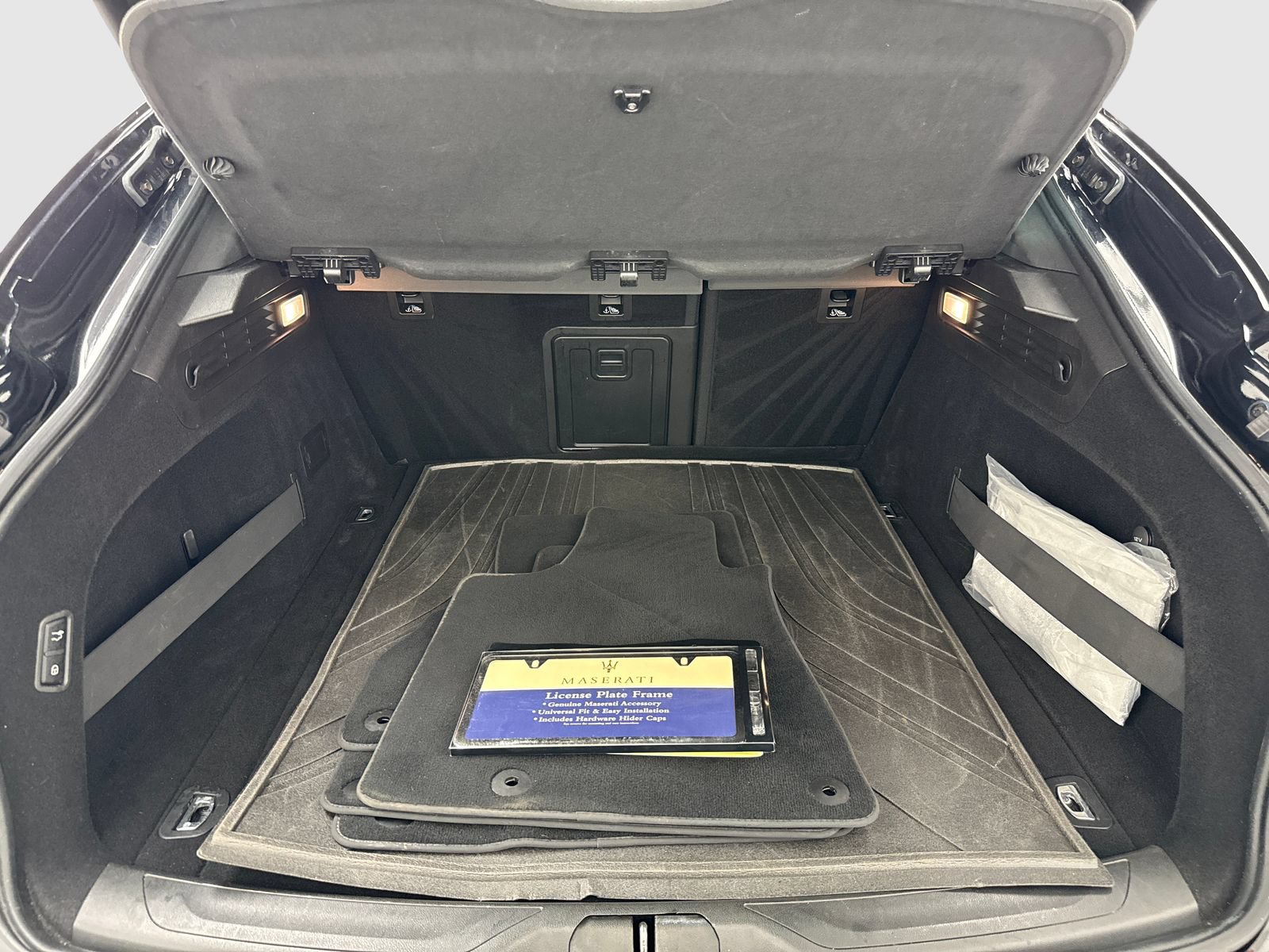 Used 2019 Maserati Levante AWD/4WD image 49