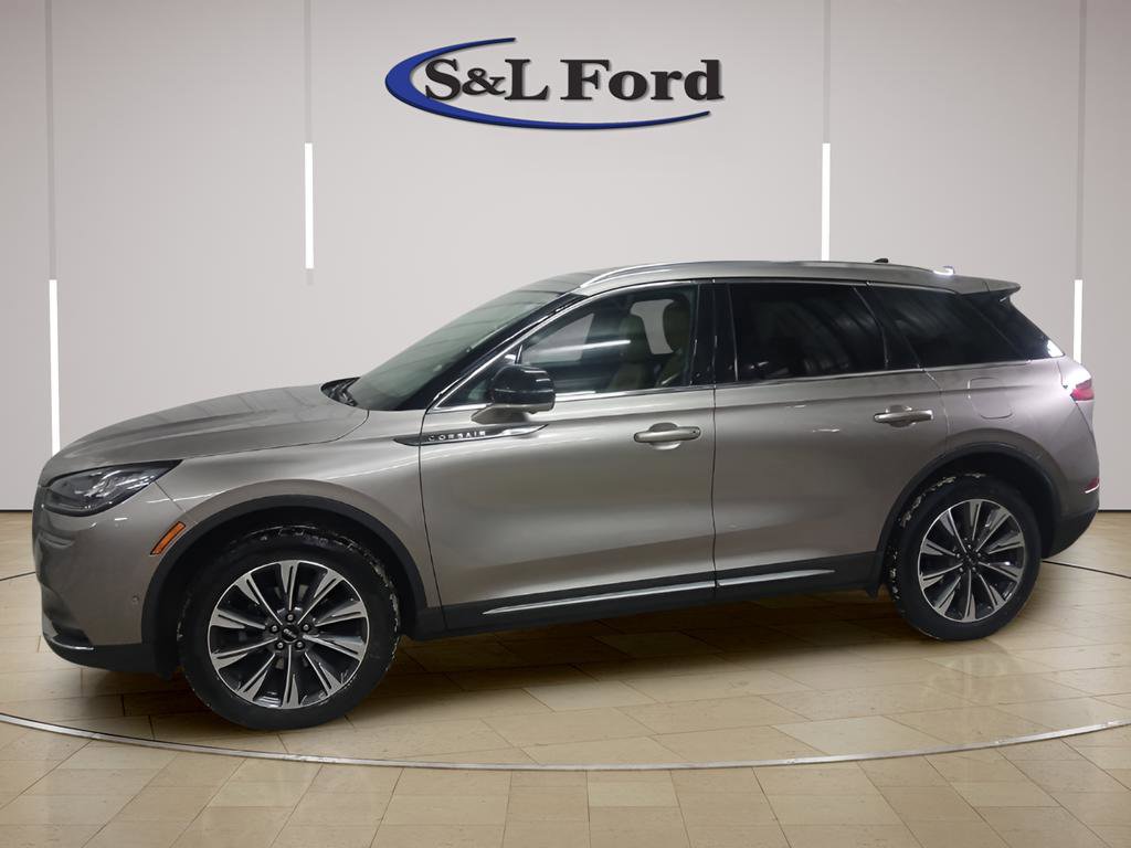 Used 2021 Lincoln Corsair Reserve image 2