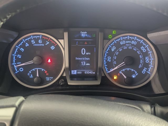 Used 2021 Toyota Tacoma SR5 RWD image 18