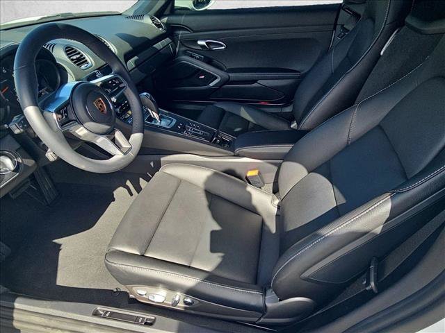 Used 2025 Porsche 718 Boxster RWD image 15